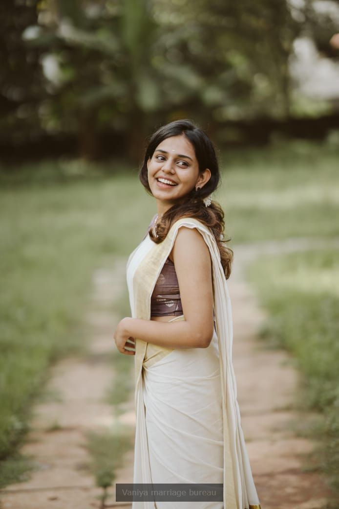 Dr.Aparna Manoj